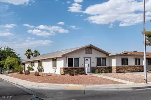 4676 E Alexander Rd, Las Vegas, NV 89115