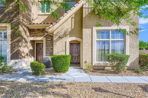 2792 Fountain Ridge Ln, Henderson, NV 89074