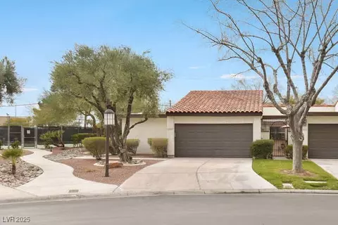 4687 Madreperla St, Las Vegas, NV 89121