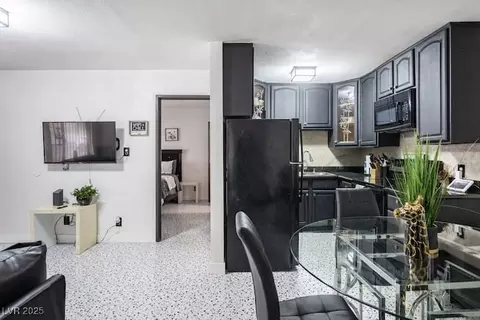 4955 Jeffreys St #605, Las Vegas, NV 89119