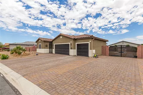 146 E Hawk Ave, Pahrump, NV 89060