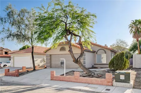 1005 Transom Dr, Las Vegas, NV 89128