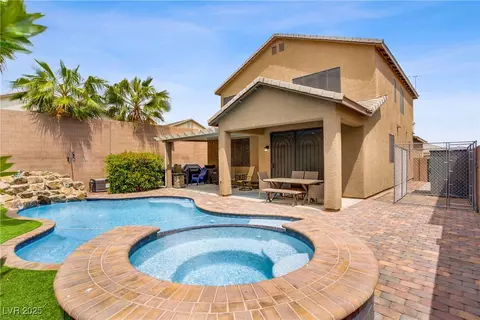 7013 Bisoni St, Las Vegas, NV 89149