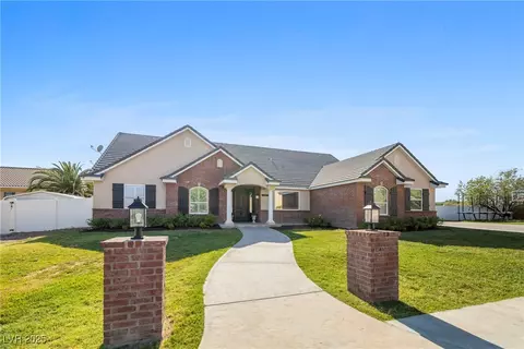 2477 Adobe Wells Dr, Logandale, NV 89021