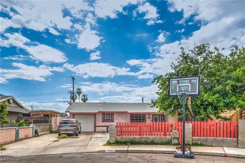 111 Narcissus Ln, Las Vegas, NV 89107