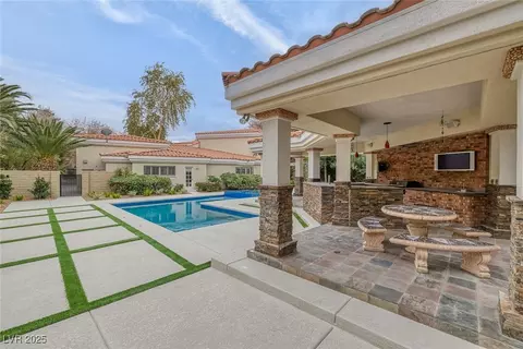 Exterior - 81 Quail Run Rd, Henderson, NV 89014 photo 10 of 20