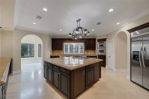 Kitchen - 81 Quail Run Rd, Henderson, NV 89014 photo 2 of 8