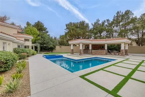Exterior - 81 Quail Run Rd, Henderson, NV 89014 photo 6 of 20