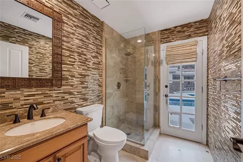 Bath - 81 Quail Run Rd, Henderson, NV 89014 photo 4 of 8