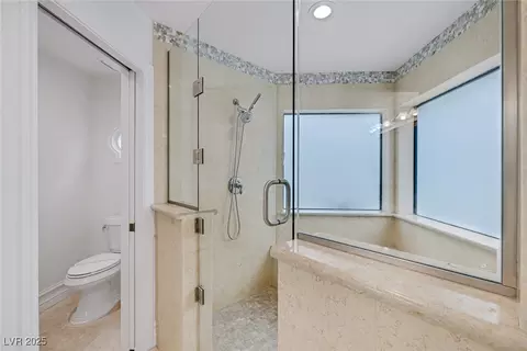 Bath - 81 Quail Run Rd, Henderson, NV 89014 photo 2 of 8