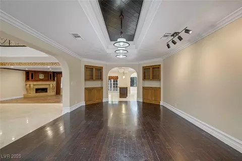 Living - 81 Quail Run Rd, Henderson, NV 89014 photo 2 of 7
