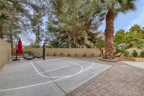 Exterior - 81 Quail Run Rd, Henderson, NV 89014 photo 8 of 20