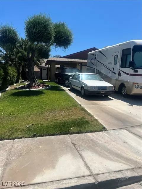 7247 Manatee Ct, Las Vegas, NV 89147