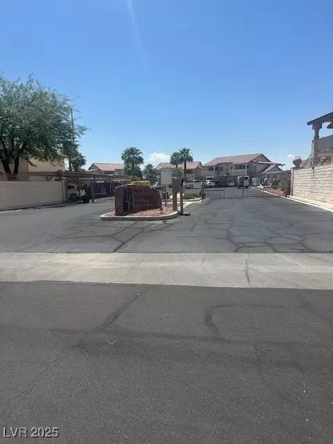 1321 Keifer Ln #101, Las Vegas, NV 89128