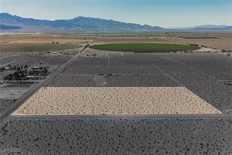 454 E Anvil Rd, Amargosa Valley, NV 89020