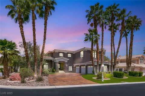 7520 Captains Harbor Dr, Las Vegas, NV 89117