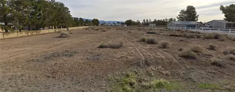 5671 S Corrine St, Pahrump, NV 89048