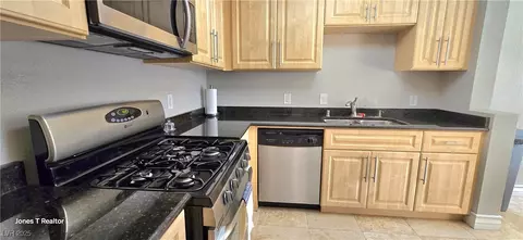 Kitchen - 220 E Flamingo Rd #302, Las Vegas, NV 89169 photo 1 of 2
