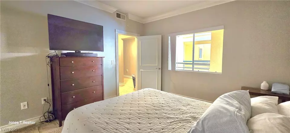 Bedroom - 220 E Flamingo Rd #302, Las Vegas, NV 89169 photo 3 of 4