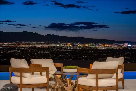667 Palisade Rim Dr, Henderson, NV 89012
