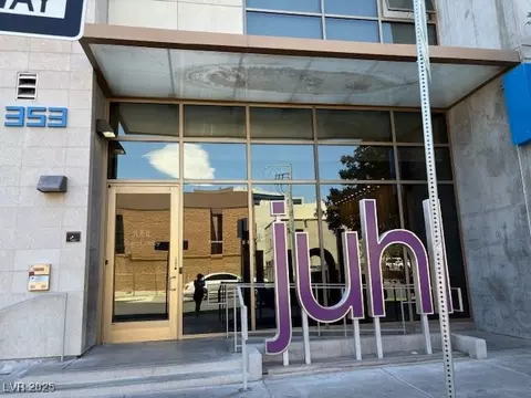 353 E Bonneville Ave #1204, Las Vegas, NV 89101