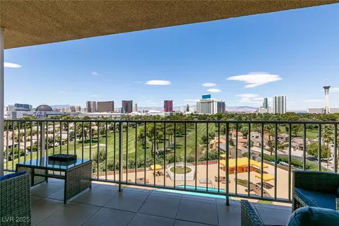 3111 Bel Air Dr #9E, Las Vegas, NV 89109