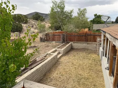 Exterior - 27 Carson Ct, Ely, NV 89301 photo 3 of 4