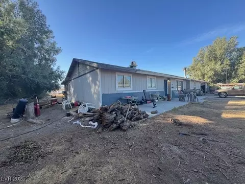 1271 W Horn Rd, Pahrump, NV 89048