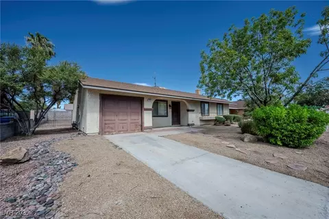 1315 Foxglove Dr, Las Vegas, NV 89142
