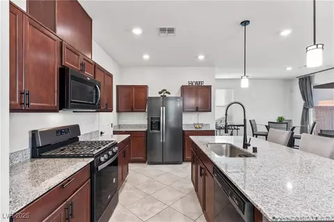 6957 Antequera St, Las Vegas, NV 89149