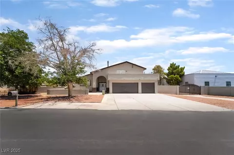 5676 Birchwood Cir, Las Vegas, NV 89120