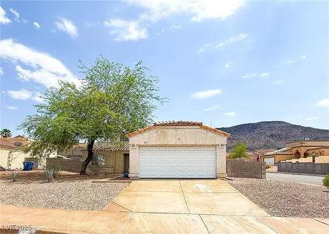 425 Nancy Dr, Henderson, NV 89015