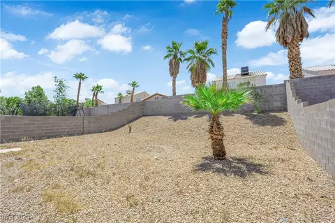 8141 Sickle Ln, Las Vegas, NV 89128