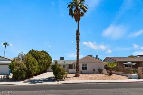 7221 Alta Dr, Las Vegas, NV 89145