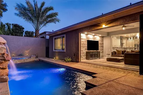 2672 Joan Of Arc St, Henderson, NV 89044