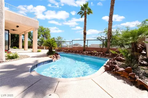 1016 Eaglewood Dr, Las Vegas, NV 89144
