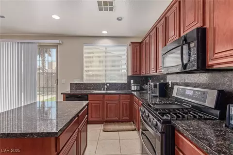 9221 Thunder Falls Ct, Las Vegas, NV 89149