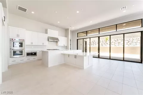 11036 Desert Heights Ave, Las Vegas, NV 89135