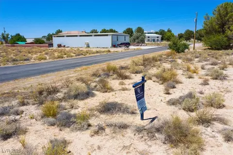 Luscombe, Sandy Valley, NV 89019 photo 15