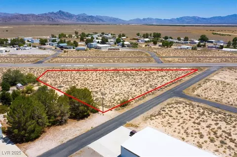 Luscombe, Sandy Valley, NV 89019 photo 4