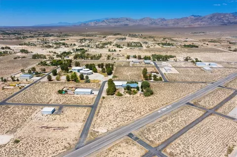 Luscombe, Sandy Valley, NV 89019 photo 11