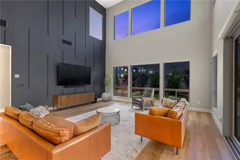 2871 September Summer Ln, Las Vegas, NV 89138