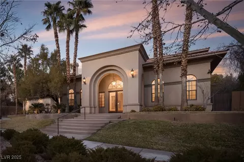 9904 Moonridge Ct, Las Vegas, NV 89134