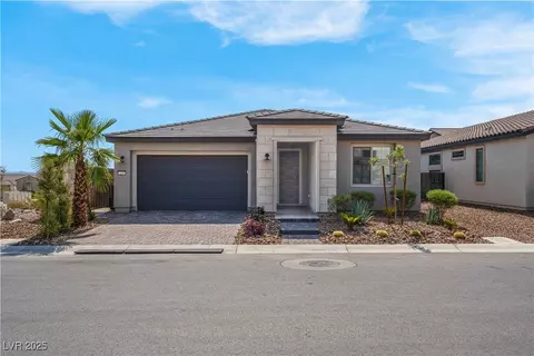 124 Lake Oasis St, Henderson, NV 89011