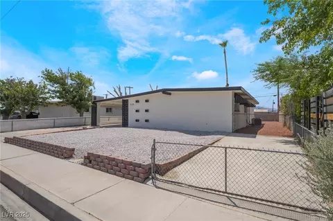 5125 Hallet Dr, Las Vegas, NV 89122