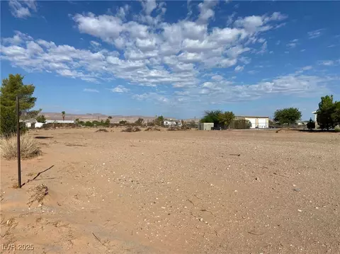 2545 Lou St, Logandale, NV 89021