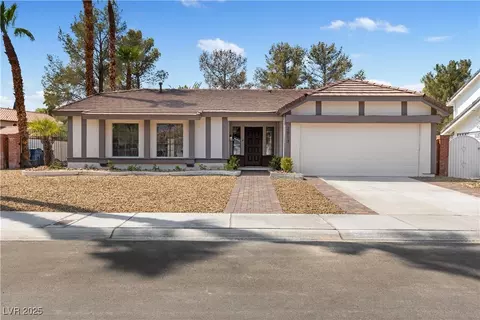 2813 Crystal Bay Dr, Las Vegas, NV 89117