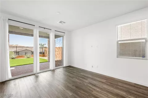 Living - 175 Strada Fontana, Henderson, NV 89011 photo 3 of 5