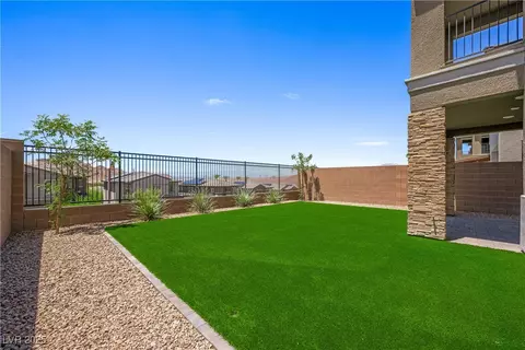 Exterior - 175 Strada Fontana, Henderson, NV 89011 photo 4 of 11