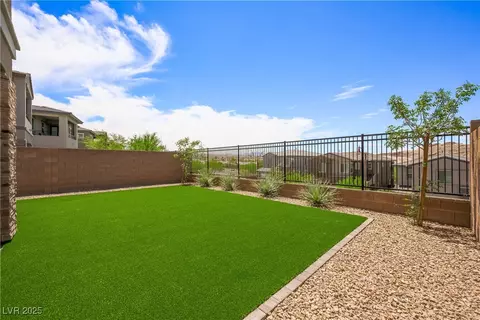 Exterior - 175 Strada Fontana, Henderson, NV 89011 photo 8 of 11
